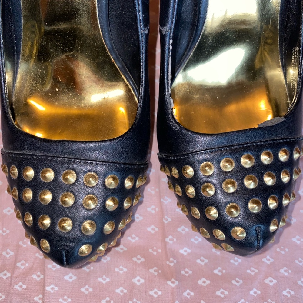 Heels - Picture 2 of 4